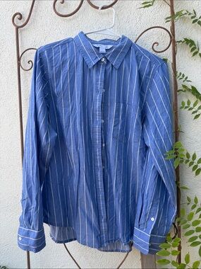 Old Navy The Classic Shirt